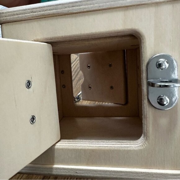 Lovevery The Lockbox - Picture 8 of 8